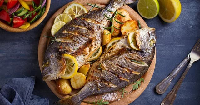 Recette de daurade grillée au four : savourez un plat délicieux et simple Recette de daurade grillée au four : savourez un plat délicieux et simple