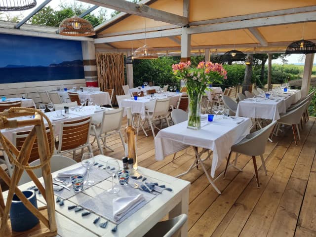 Les meilleurs restaurants de fruits de mer à Hyères pour vos repas inoubliables Les meilleurs restaurants de fruits de mer à Hyères pour vos repas inoubliables