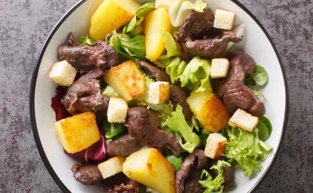 Recette de salade de gésiers gourmande : facile et pleine de saveurs Recette de salade de gésiers gourmande : facile et pleine de saveurs