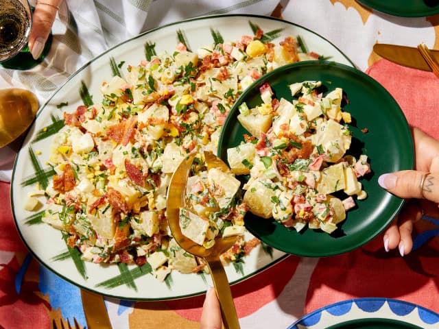 Recette de salade de pomme de terre aux œufs : simple et délicieuse Recette de salade de pomme de terre aux œufs : simple et délicieuse