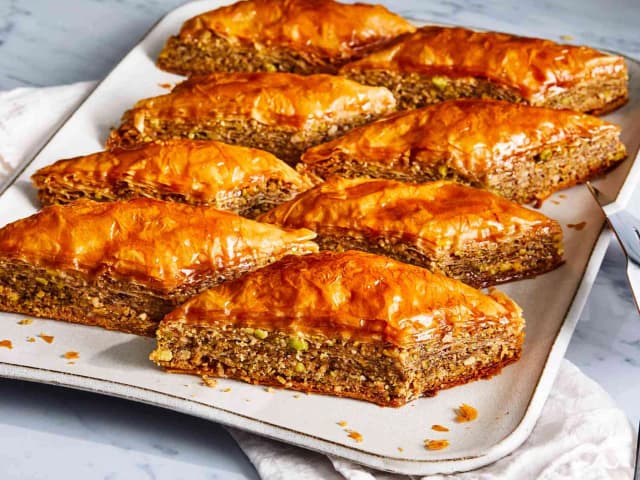 Ingrédients du baklava : les secrets pour un dessert irrésistible Ingrédients du baklava : les secrets pour un dessert irrésistible